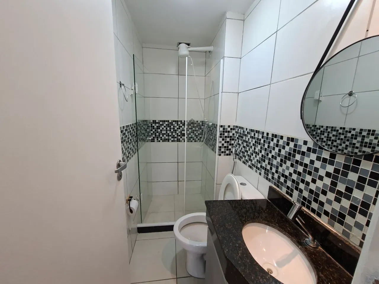 2-bedroom apartment with suite and private garden — photo 4