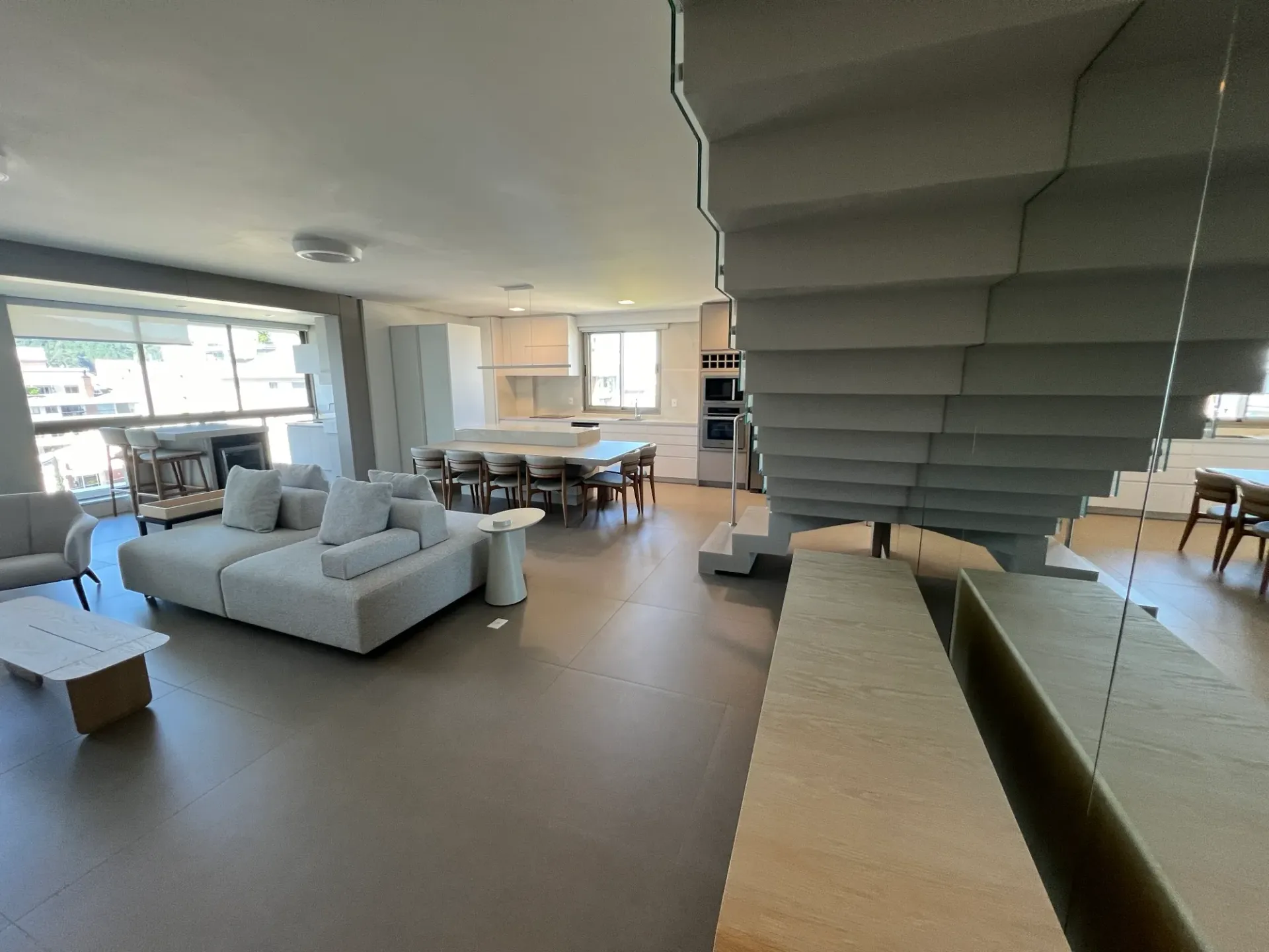 Apartment with 3 en-suite bedrooms and 4 bathrooms