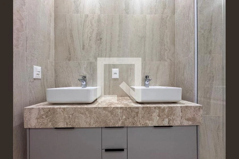 Rental apartment with 3 en-suite bedrooms and 130 m² — photo 39