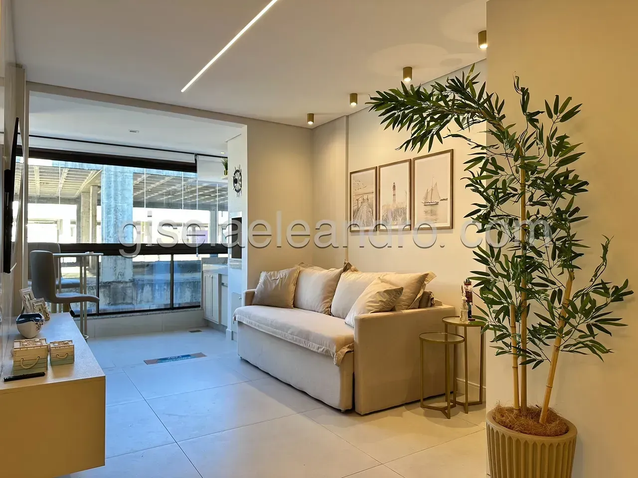 Apartamento amueblado con 3 dormitorios y cocina abierta — photo 8