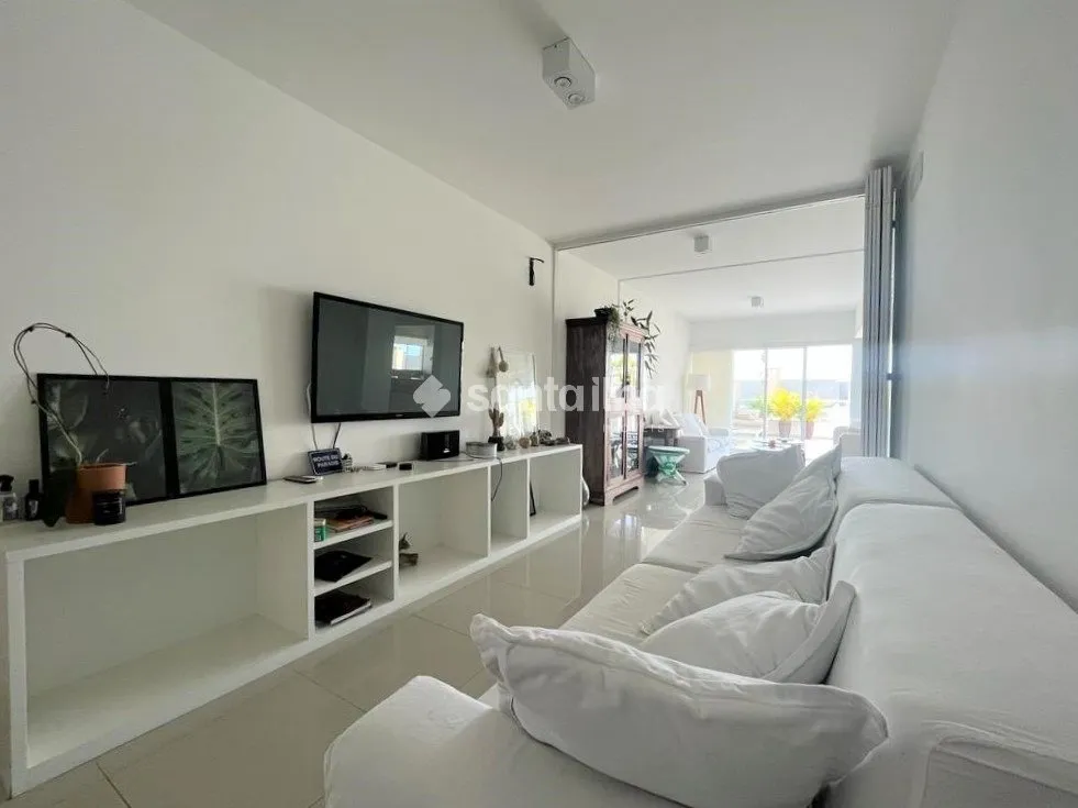 Furnished penthouse with 3 bedrooms, 301 m² and 2 spots