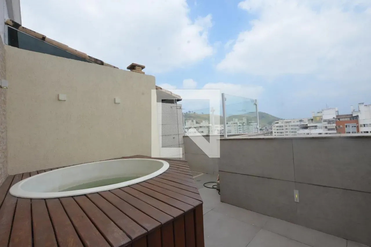 Apartment on the 13th floor with a grill on the balcony — photo 38
