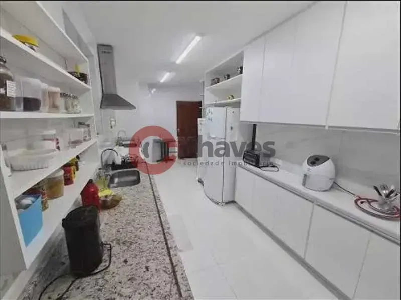 Furnished 298 m² apartment with 4 bedrooms and 4 parking — photo 9