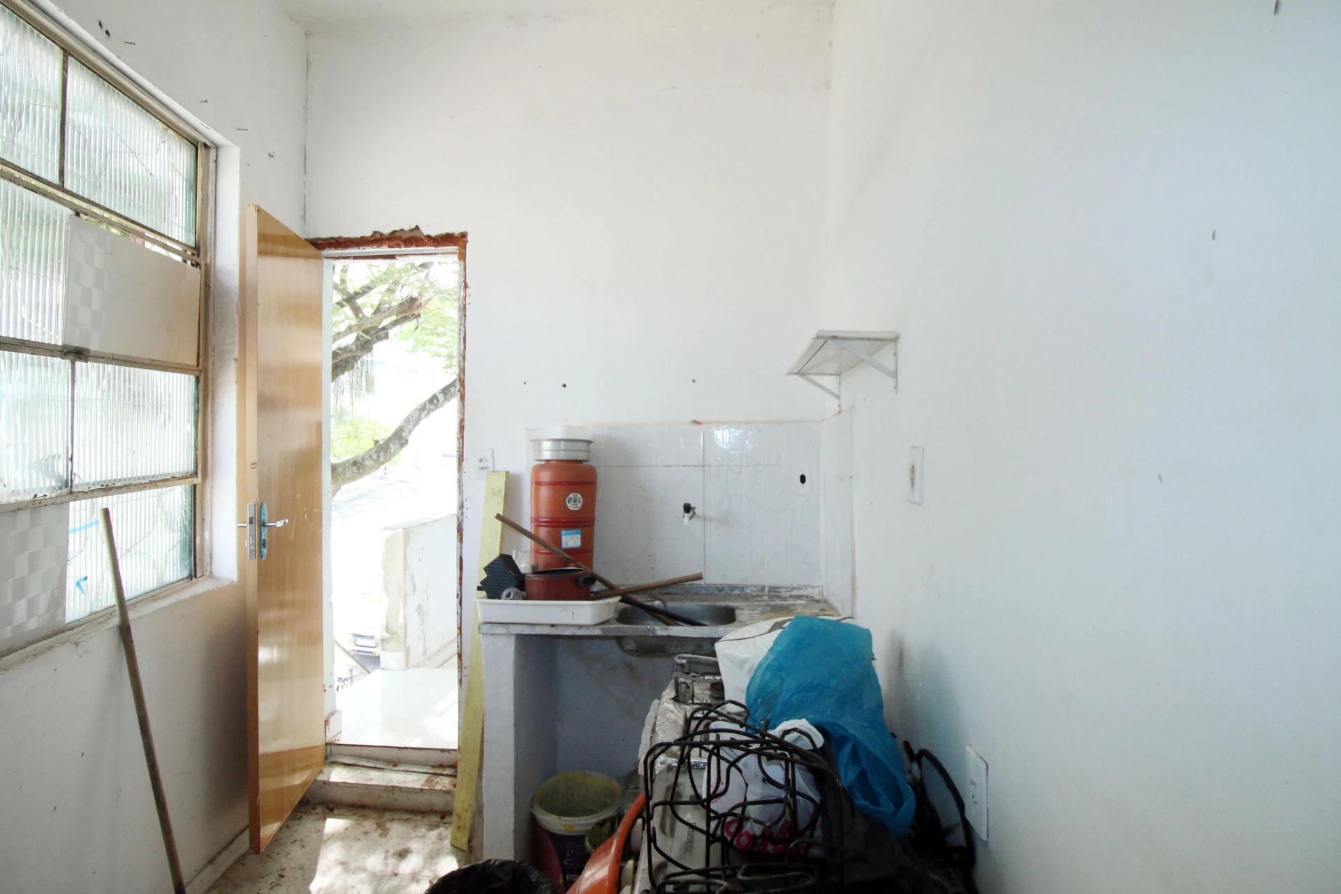 Незамебльована студія з 1 спальнею в сьюті — photo 12