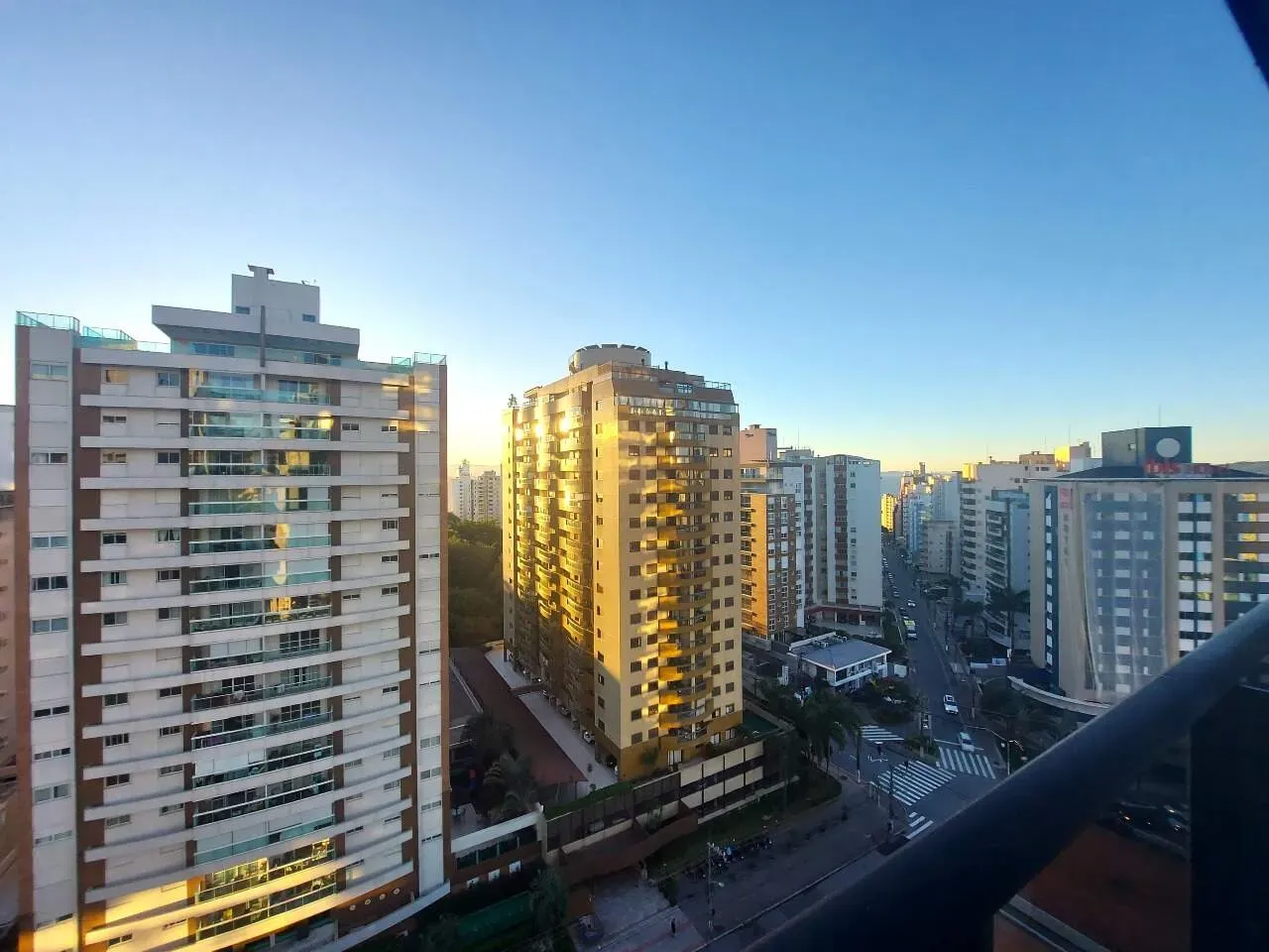 Apartamento mobiliado com 1 quarto e 87 m² no 10º andar — photo 14