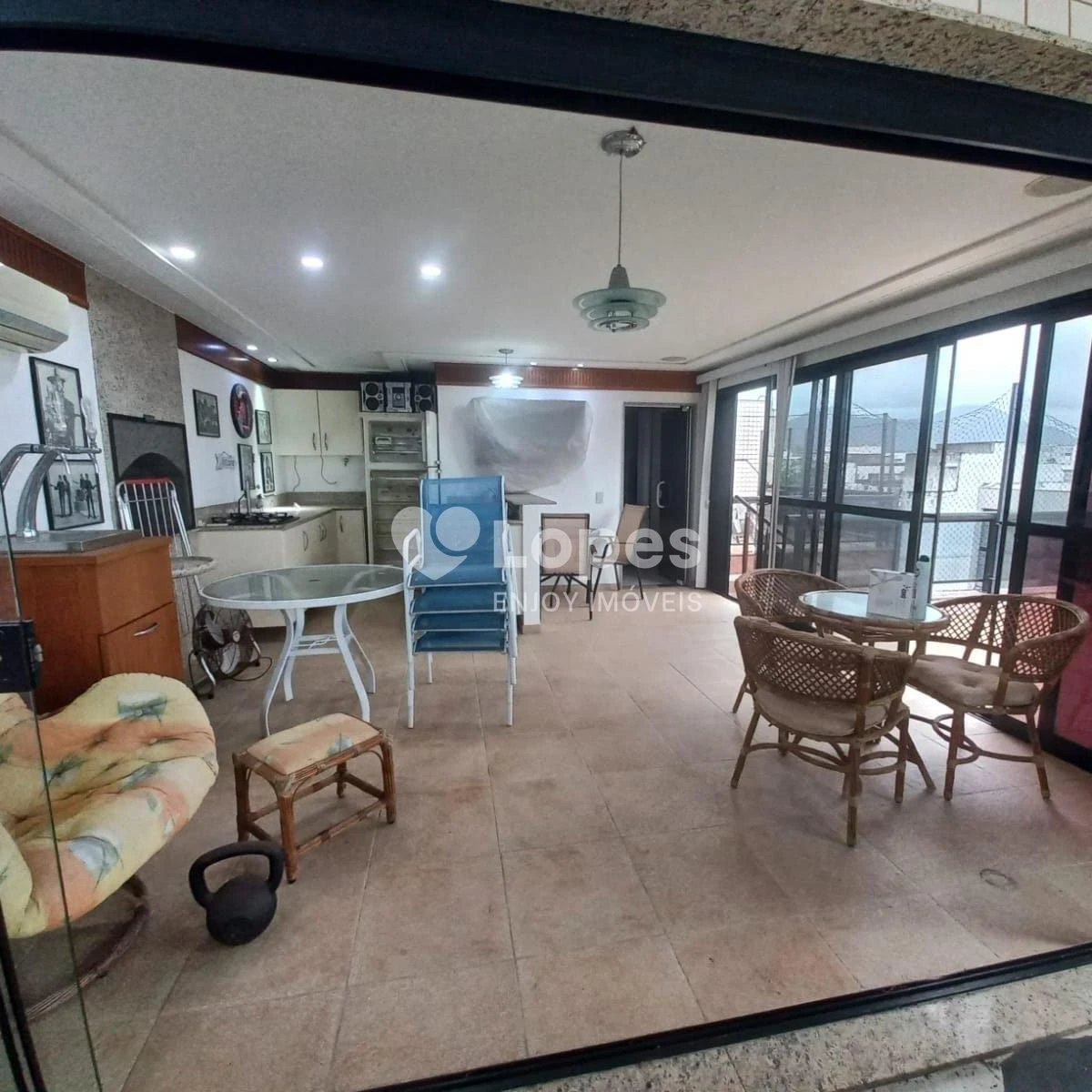 4-bedroom apartment with a home office — photo 45
