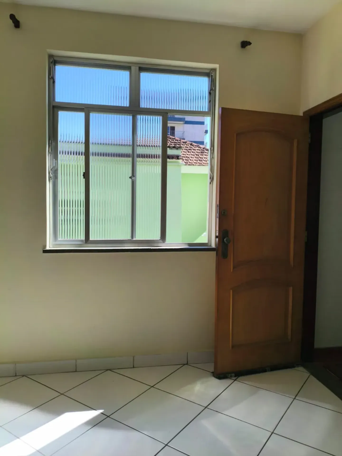64 m² apartment with 2 bedrooms and 2 bathrooms — photo 31