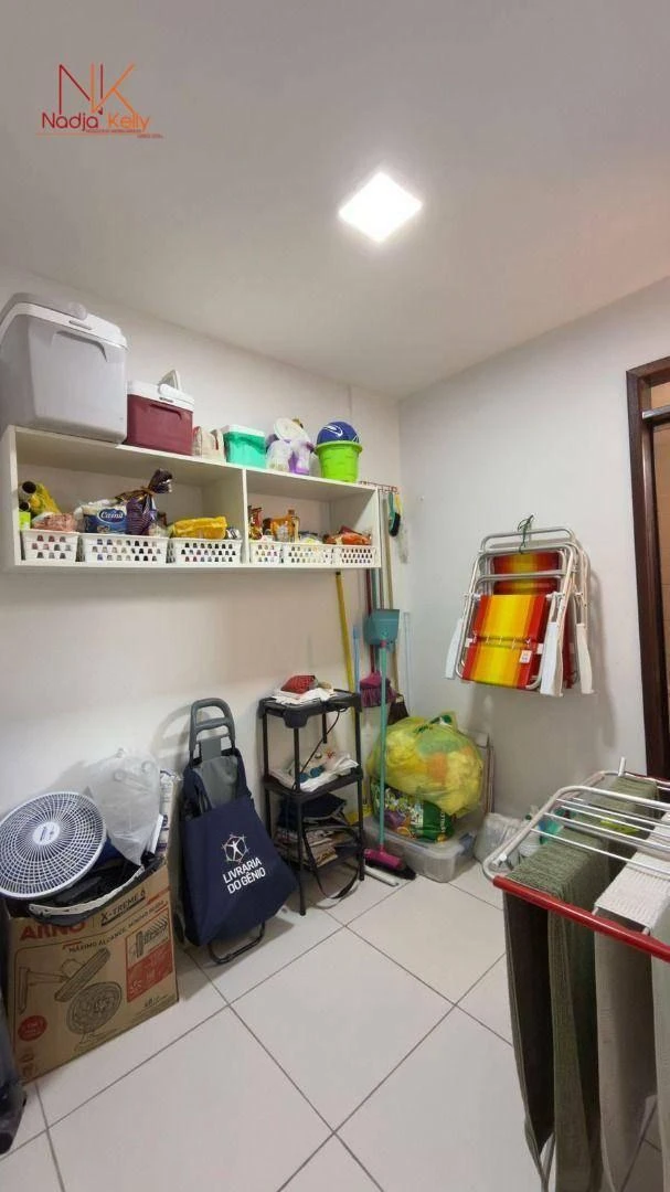 3-bedroom apartment with a washing machine in João Pessoa — photo 14