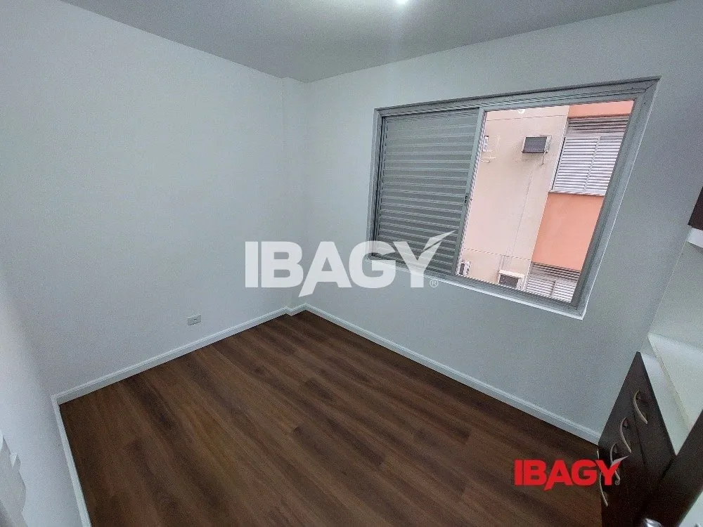 Apartamento sin estacionamiento, cocina cerrada y 75 m² — photo 5