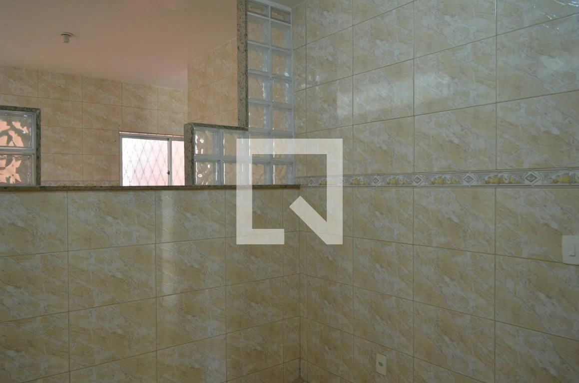 Unfurnished house with 2 bedrooms and private garden — photo 12