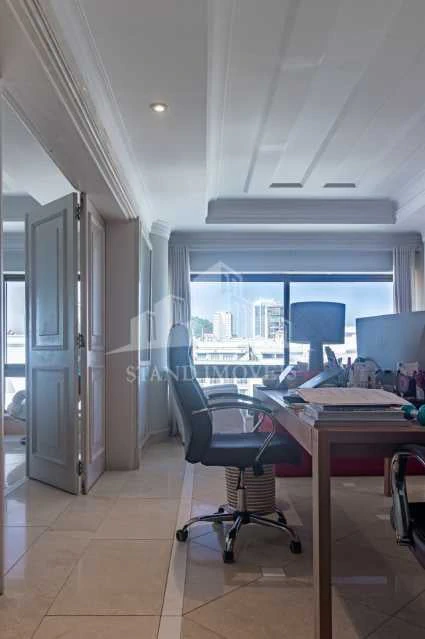 Furnished apartment, 300 m², with a water view — photo 5