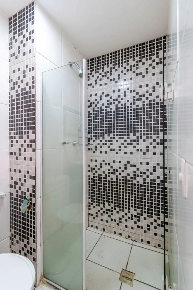 Apartamento de 2 quartos em condomínio com piscina — photo 17