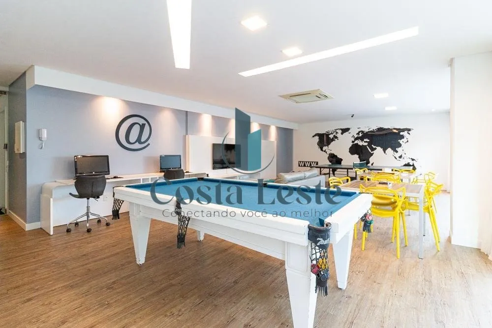 Home office in a 2-bedroom apartment, 70 m² — photo 57
