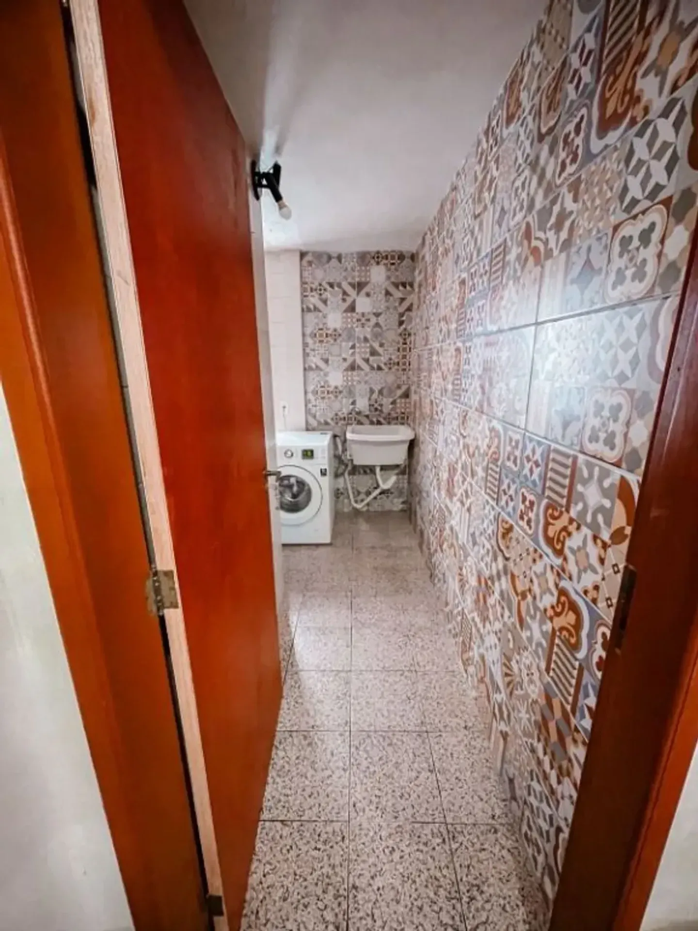 Furnished house with 4 bedrooms and a private garden — photo 25