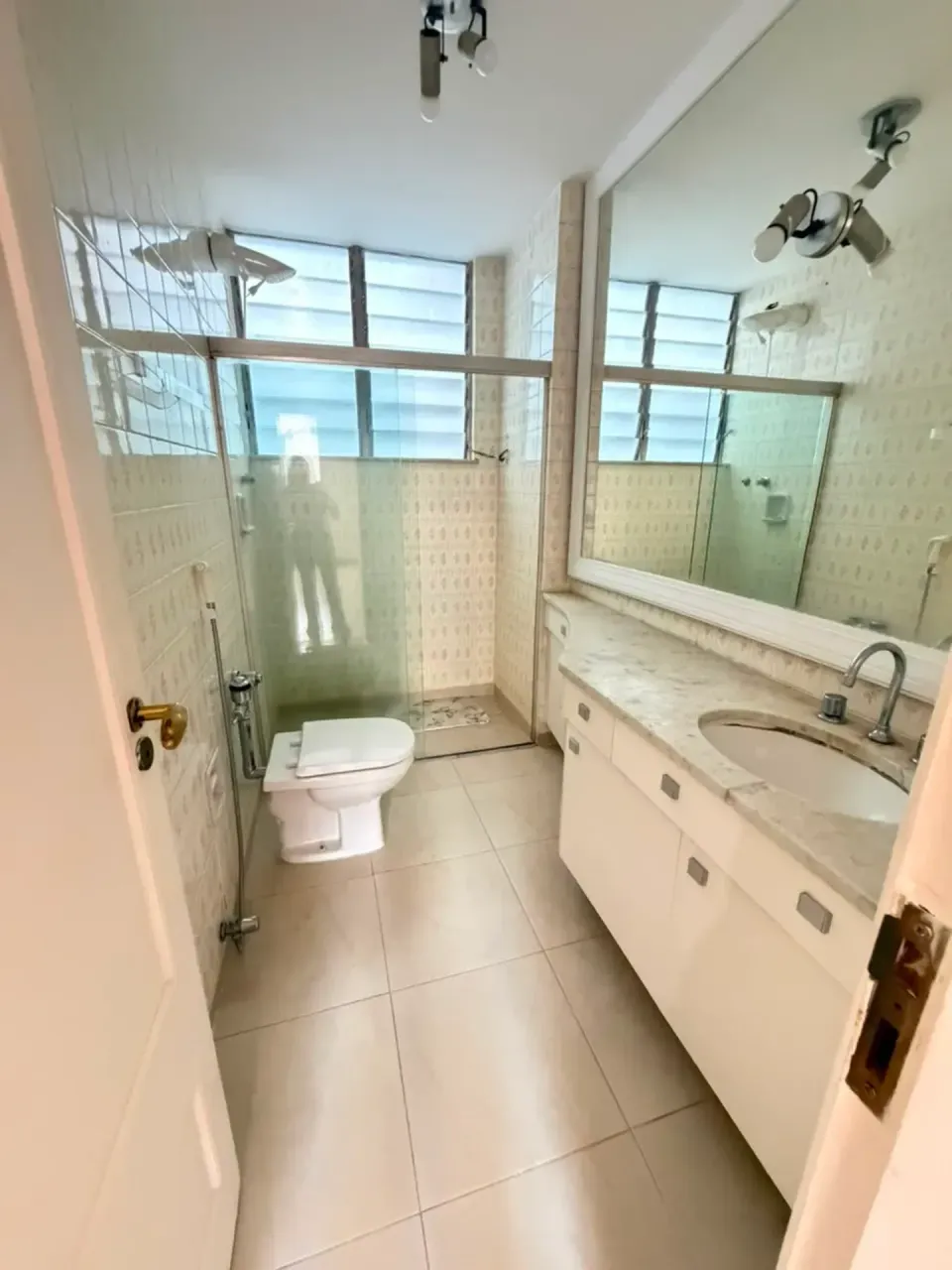 131 m² apartment with 3 bedrooms and 2 bathrooms — photo 4