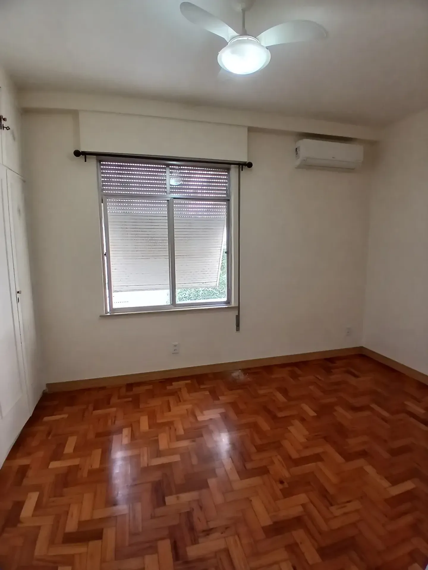 Apartamento no 4º andar com piso de madeira ou laminado — photo 15