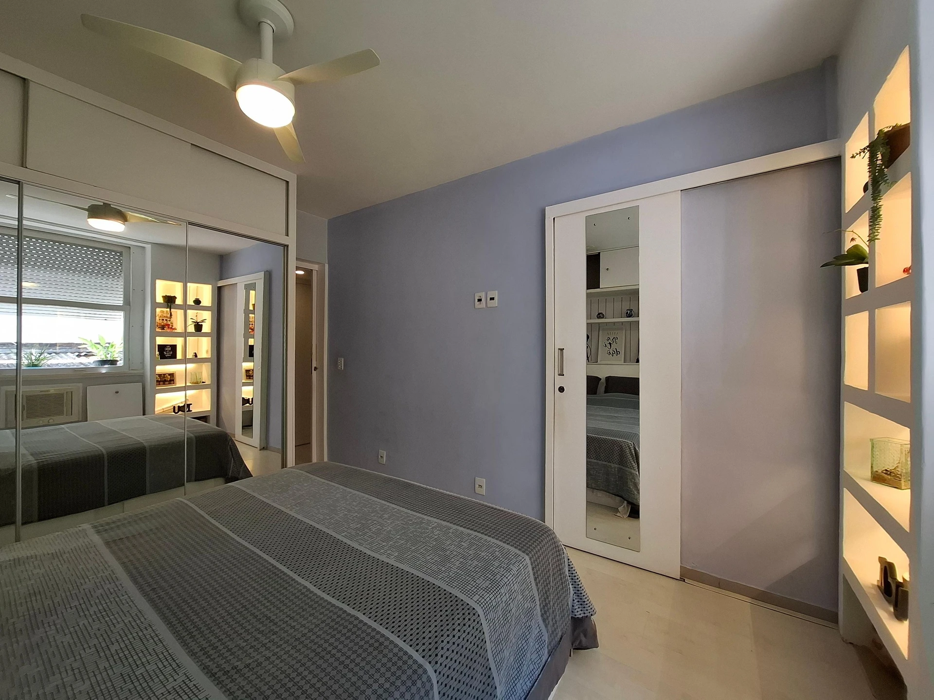 Furnished apartment, 100 m², with floor-to-ceiling windows — photo 5