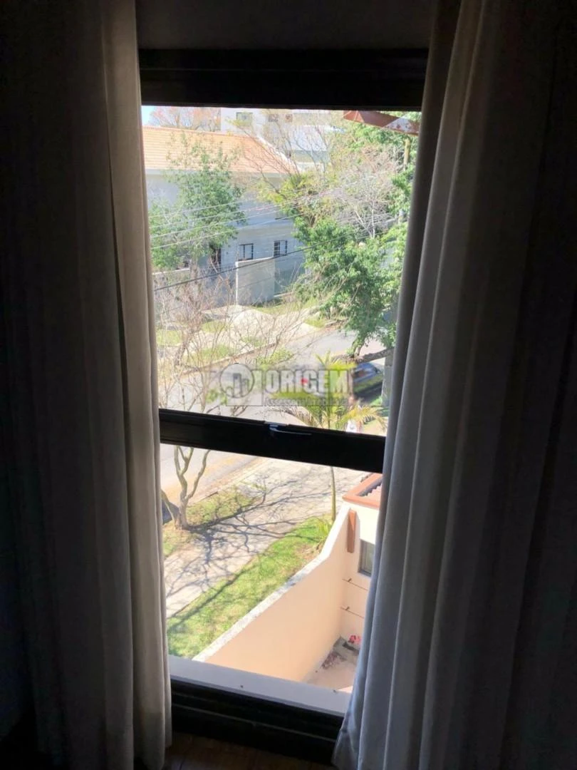 Furnished townhouse with a master suite and hot tub — photo 31