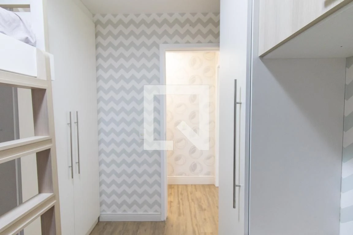 Home office in a 2-bedroom apartment, 74 m² — photo 33