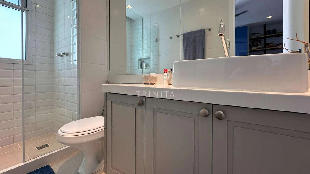 158 m² apartment with 3 bedrooms and open-plan kitchen — photo 24