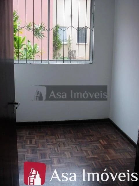 Apartment, 71 m², with wood or laminate floors — photo 3