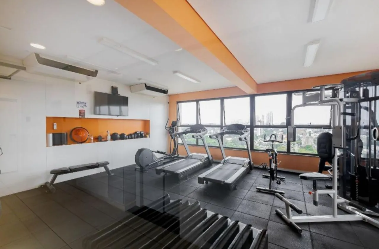 Furnished 1-bedroom apartment with a balcony — photo 11