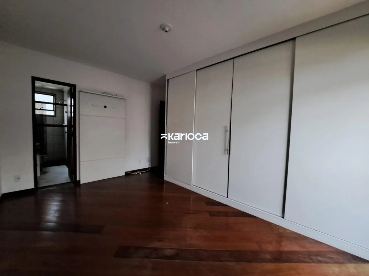 Apartment with 4 bedrooms and 3 bathrooms, 155 m² — photo 3