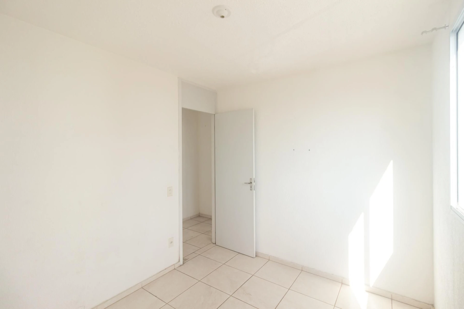 Unfurnished 2-bedroom apartment with 1 bathroom — photo 22