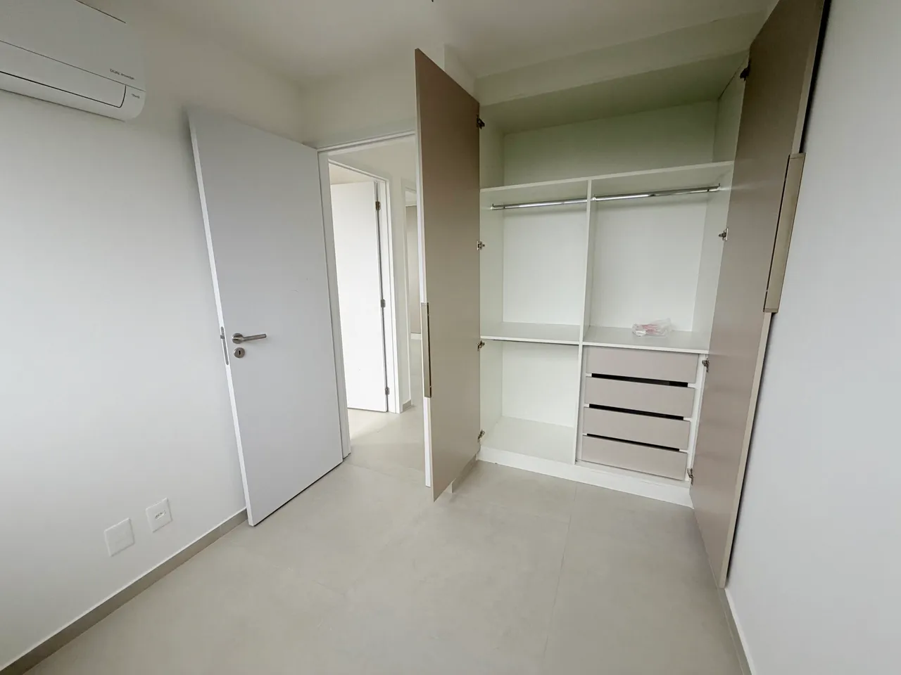 Квартира на 3 спальни с отдельной закрытой кухней — photo 20