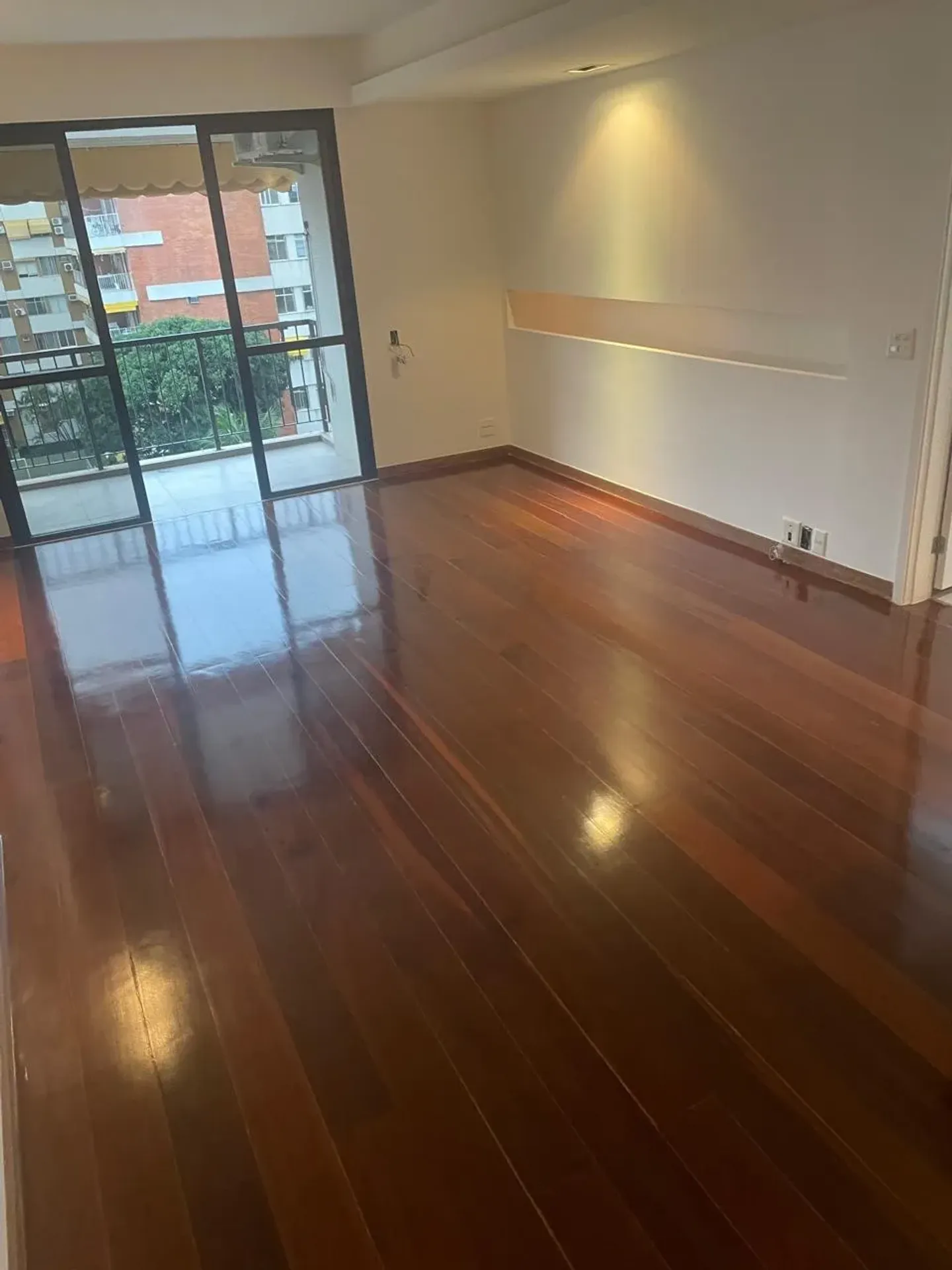 Apartment, 90 m², with wood or laminate floors