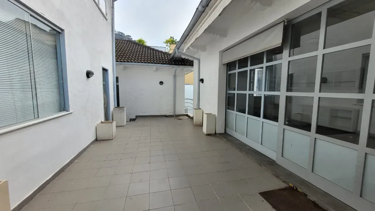 Будинок 550 м² з 5 спальнями та 5 ванними — photo 10