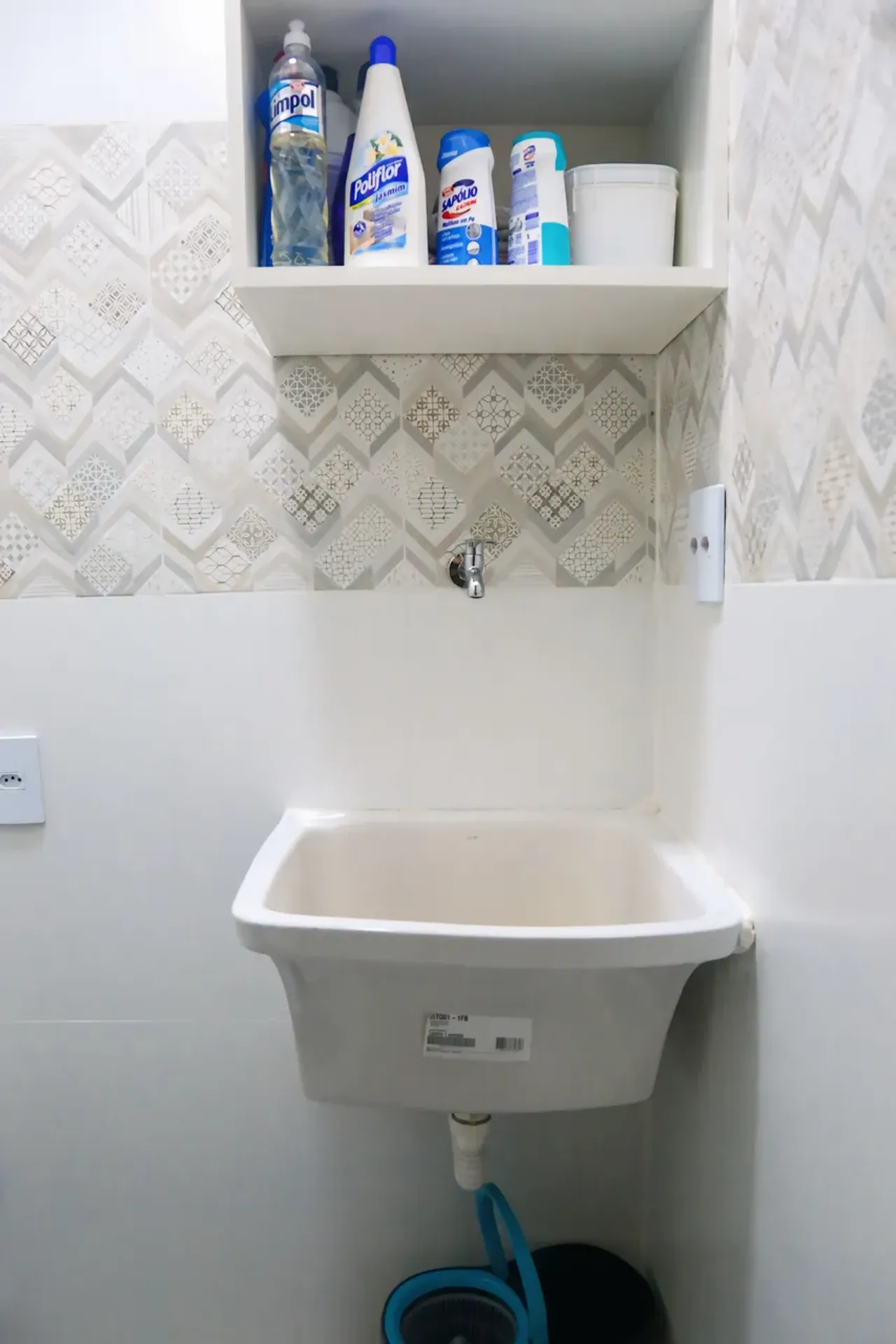 Monoambiente con espacio de home office en Rio de Janeiro — photo 15