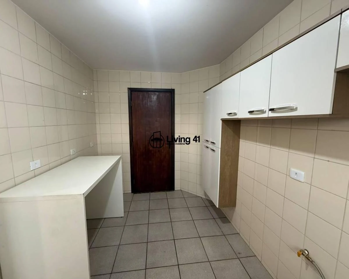 84 m² apartment with 3 bedrooms and a balcony — photo 10