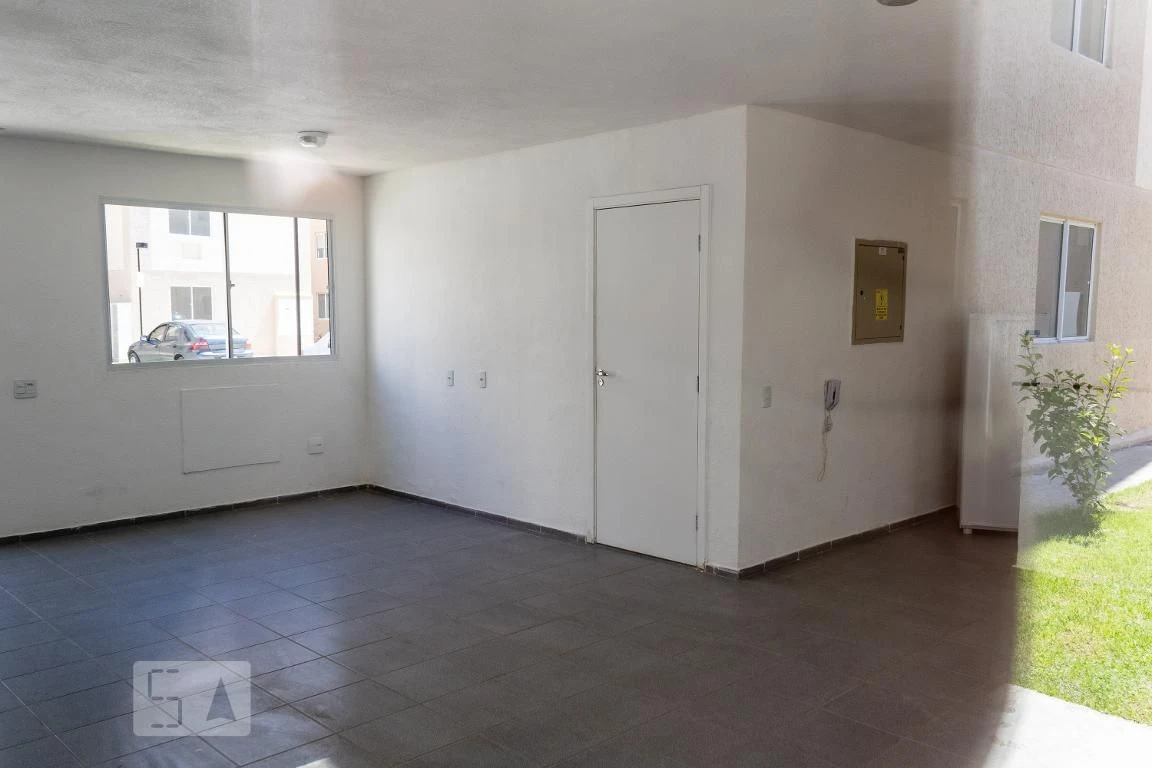 Apartamento sem mobília com 2 quartos e área de serviço — photo 31