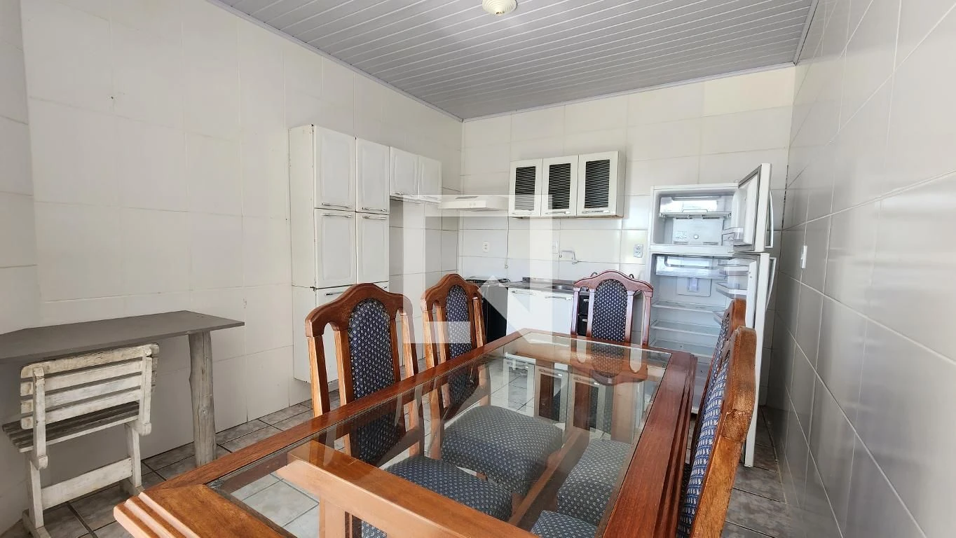 4-bedroom house with a home office in Florianópolis — photo 29