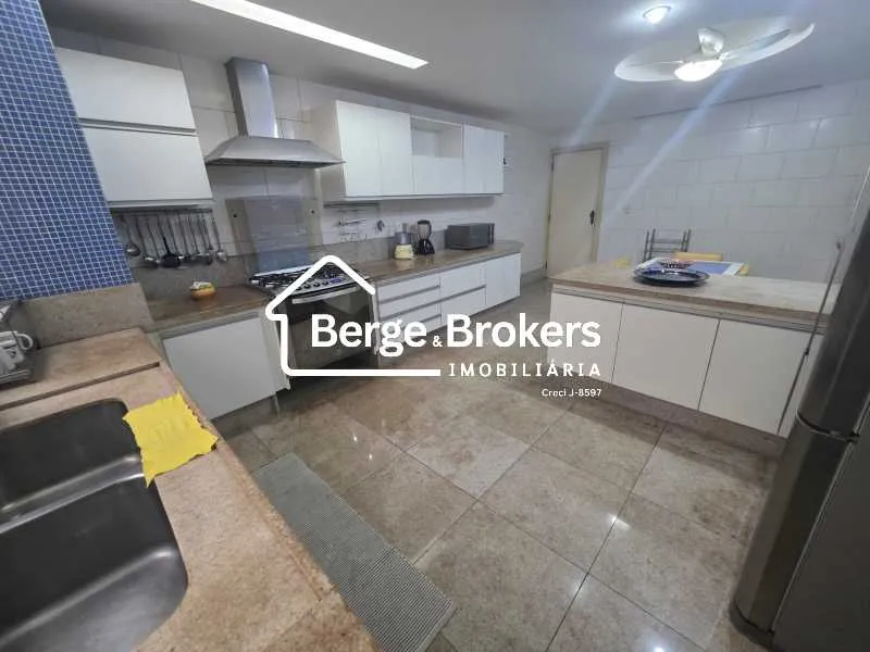 Мебльована квартира 347 м² з 4 спальнями — photo 5
