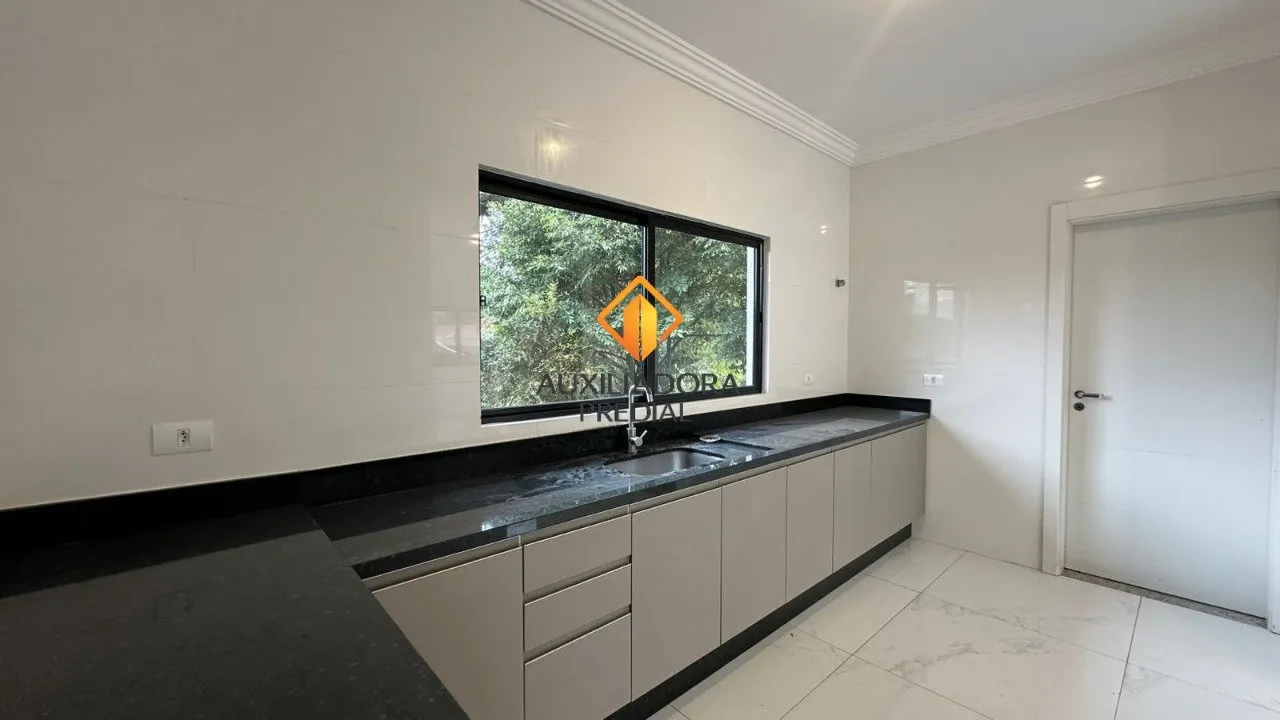 House with 3 bedrooms and a balcony — photo 17