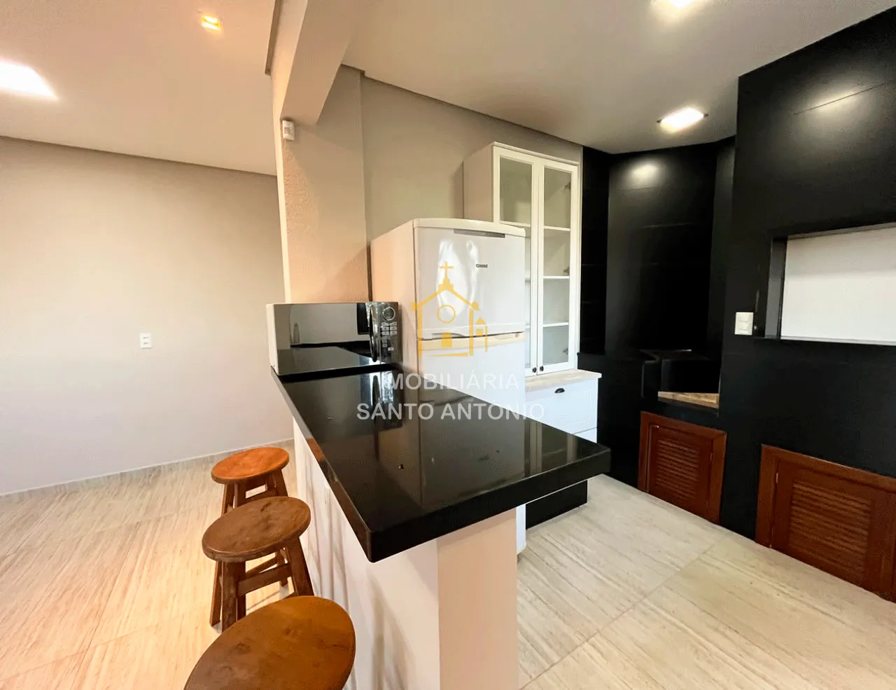 One-bedroom house with a garden — photo 4