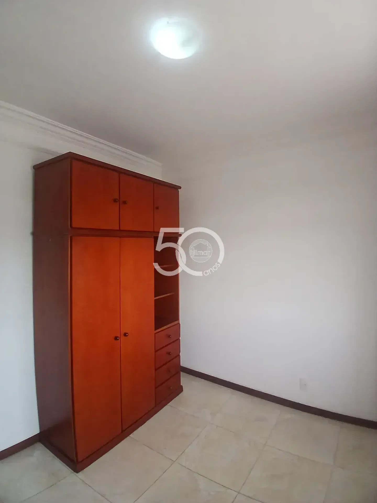 Apartamento de 2 quartos em condomínio com piscina — photo 26