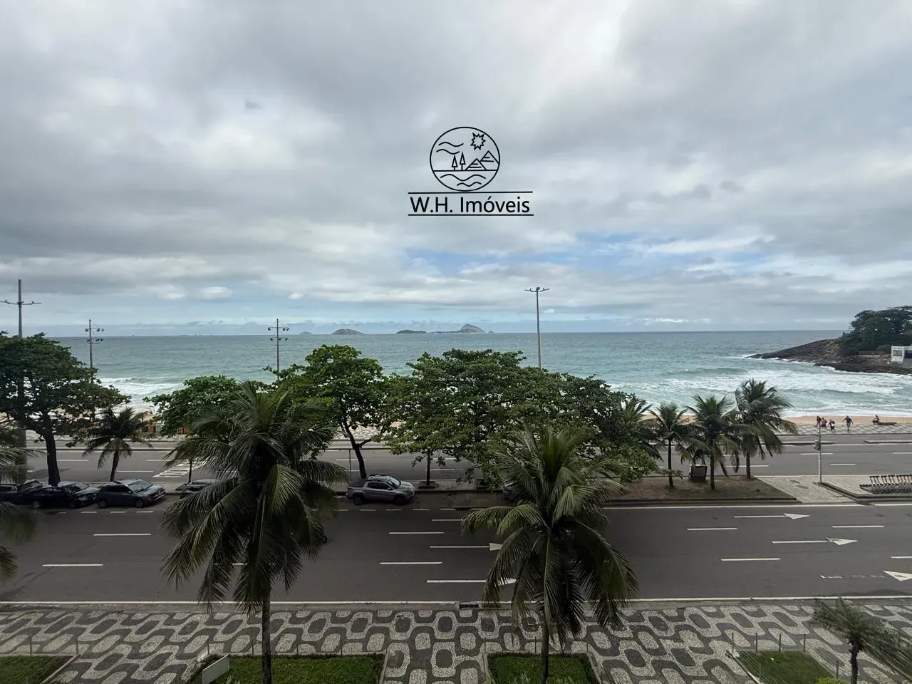 Furnished 240 m² apartment with 4 bedrooms and 2 parking — photo 32