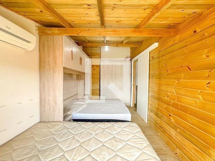 4-bedroom house with a washing machine — photo 11