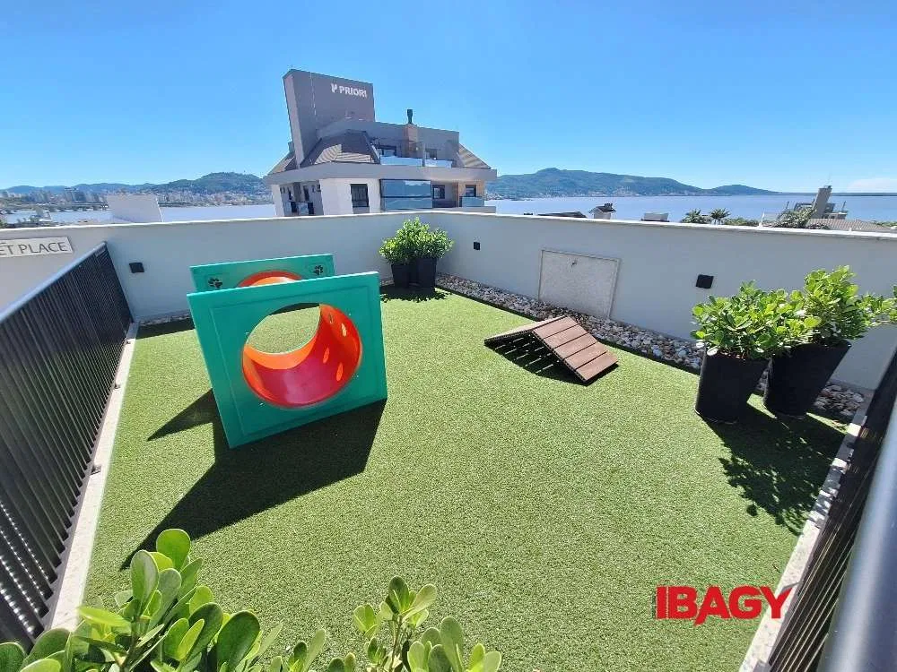 2-bedroom apartment with en-suite and private BBQ — photo 4