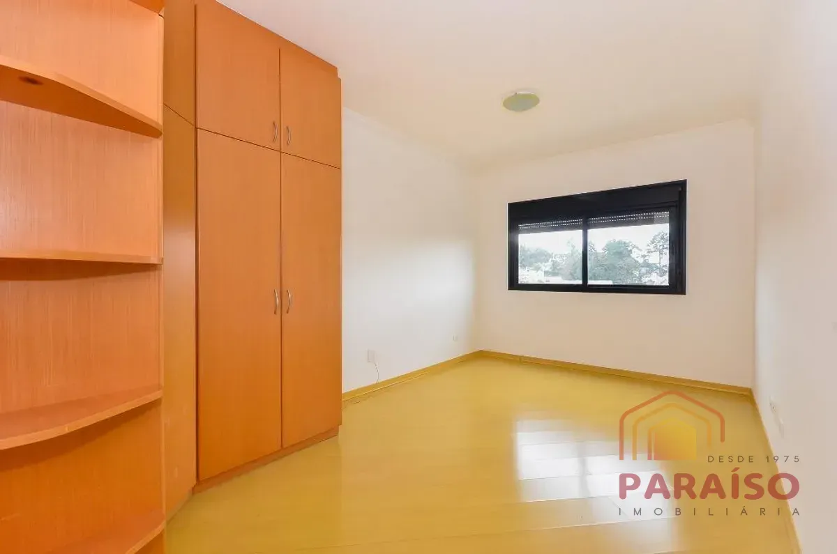 Apartment with 254.0 m², 4 bedrooms and 2 parking spots — photo 31