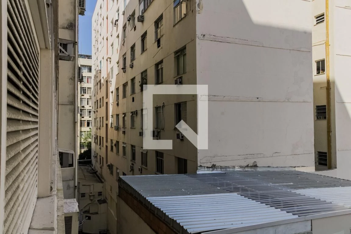 Apartment, 116 m², with wood or laminate floors — photo 38