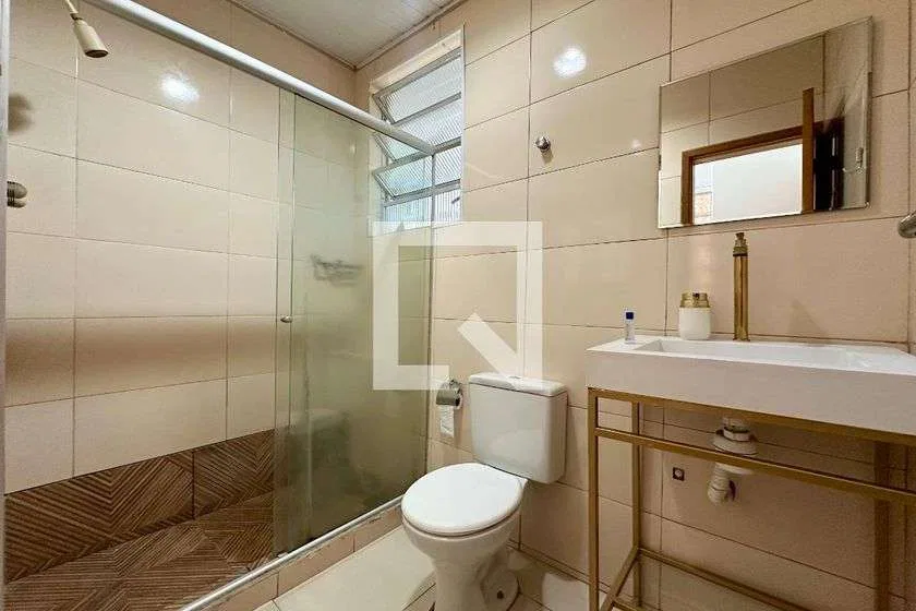 Apartamento de 3 quartos com cozinha separada e 70 m² — photo 7