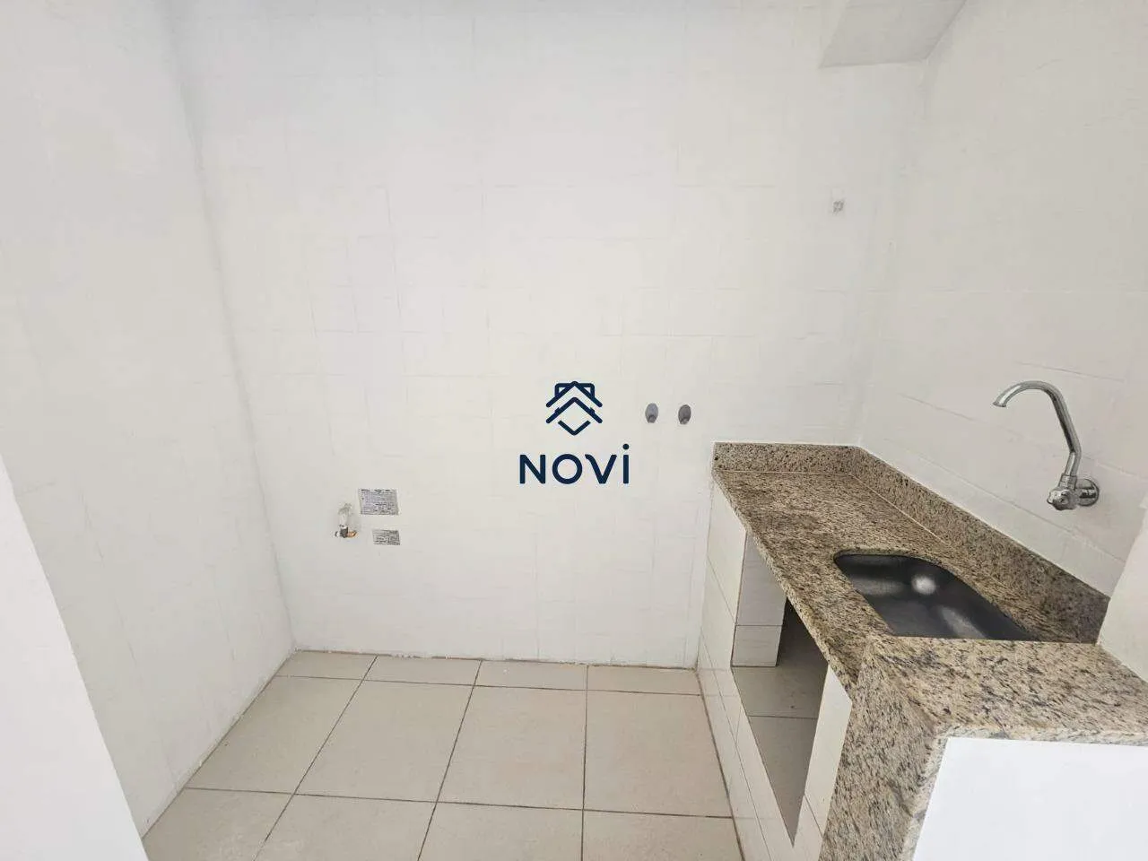 1-bedroom apartment with balcony and 48 m² — photo 13