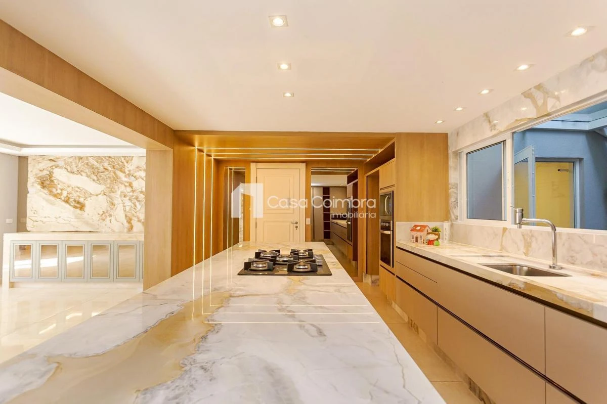 House, 450 m², with a bathtub — photo 3
