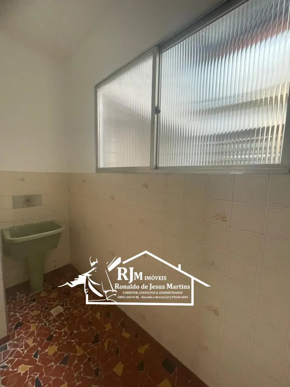 Квартира 65 м² с 2 спальнями и отдельной кухней — photo 18