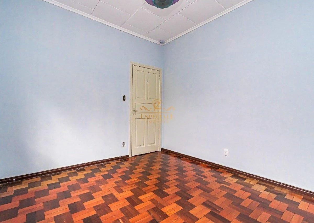 Bañera y 3 dormitorios: casa de 145 m² — photo 18