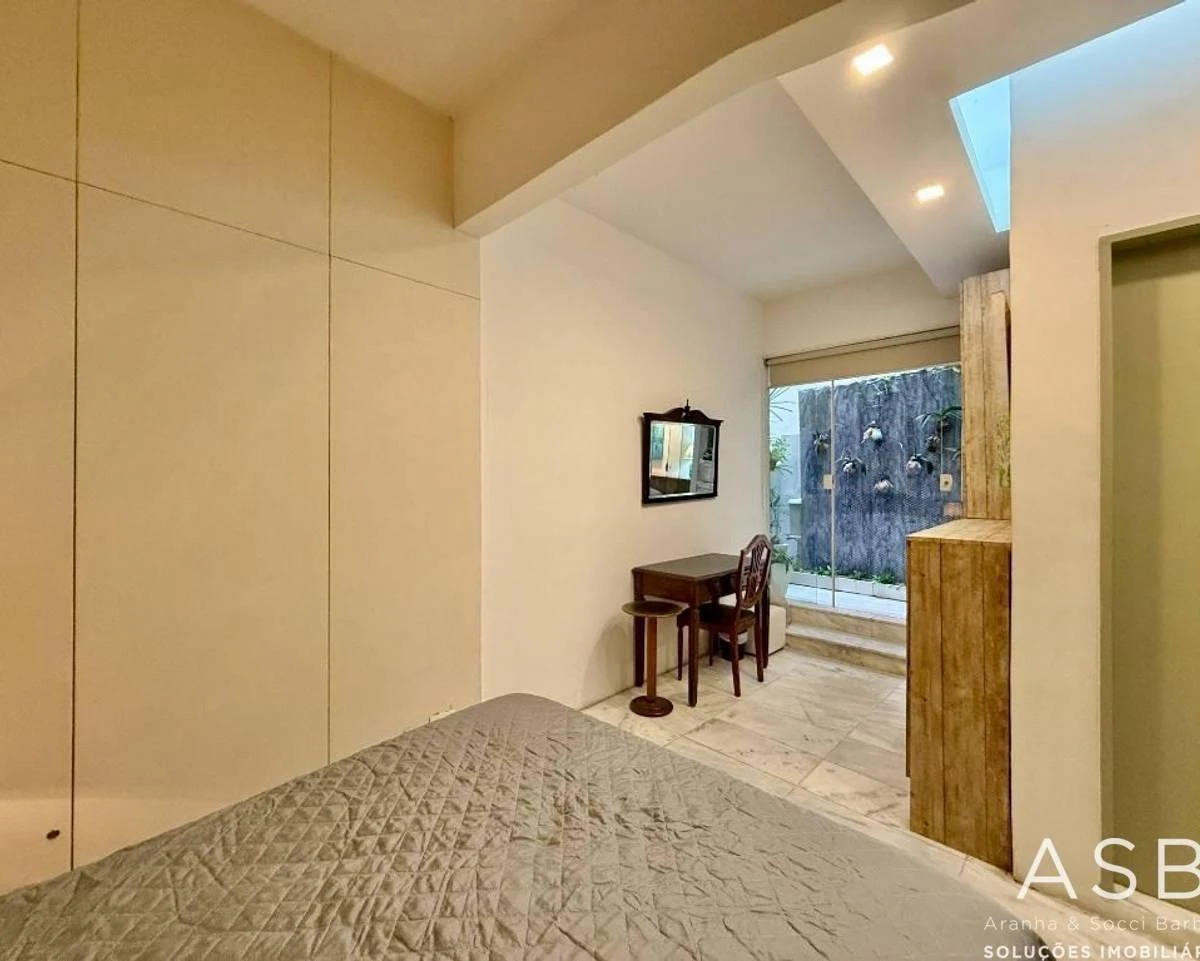 Furnished apartment with 2 en-suite bedrooms — photo 19